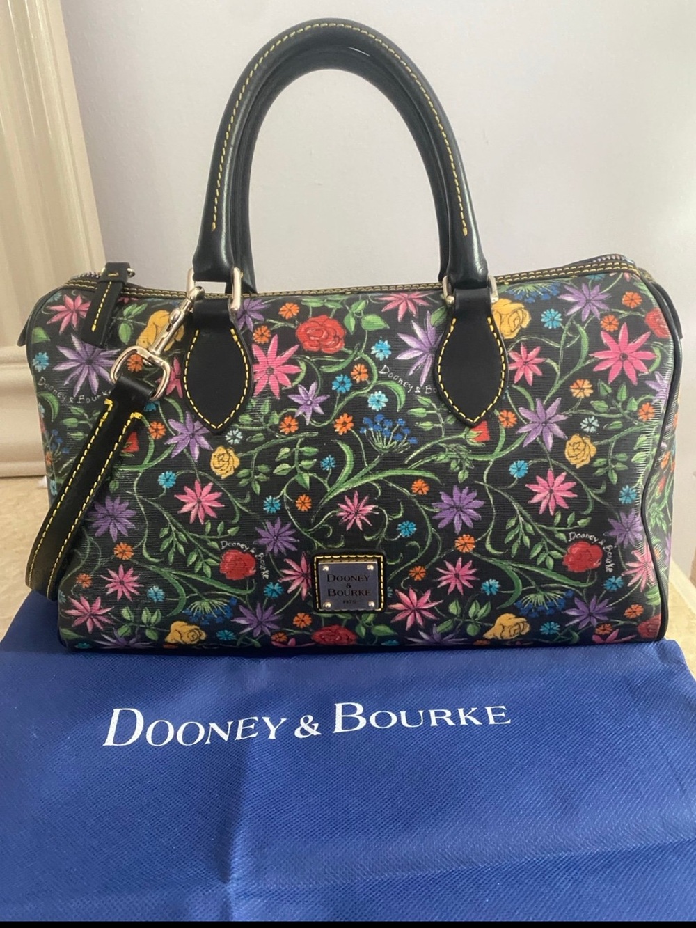 Dooney & Bourke Floral Black handbag wildflower
